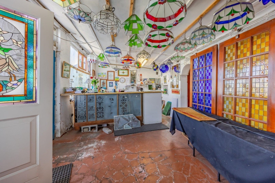 8 Bedroom Property for Sale in Lakeside Western Cape